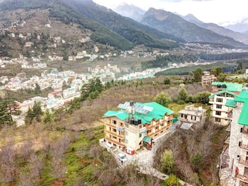 hotel mountain face by snow city hotels