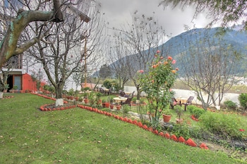 hotel mountain face by snow city hotels