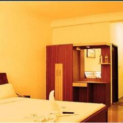 hotel hill breeze