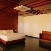hotel hill breeze