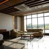 hotel hill breeze