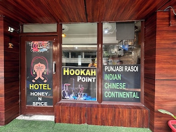 hotel honey n spice