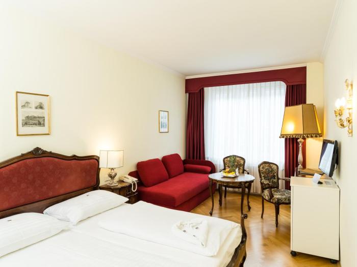 hotel royal