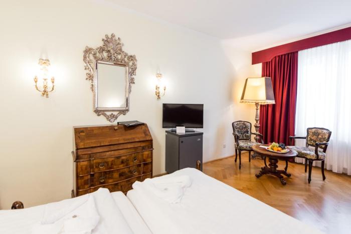 hotel royal