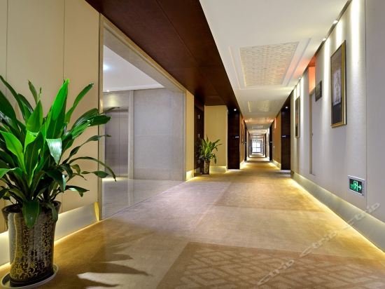 yitel collection chengdu kuanzhai alley chutian junlin