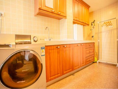 vienna hotel shenzhen songgang liye road shop