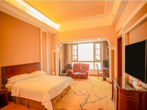 vienna hotel shenzhen songgang liye road shop