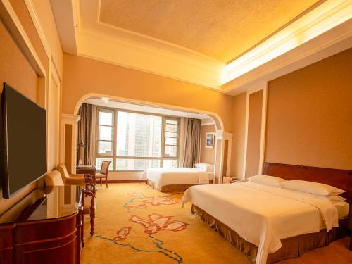 vienna hotel shenzhen songgang liye road shop