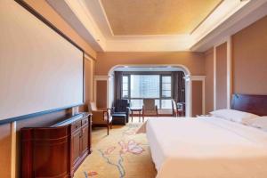 vienna hotel shenzhen songgang liye road shop