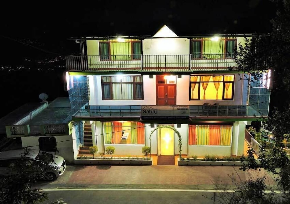 sahaj hotel