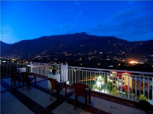 Hotel 47 Hill,Near Basheshwar Mahadev Temple,3 star