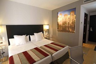 hotel san gil sevilla