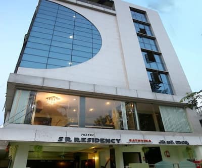 Sr Hotel,New Colony, Annakapalle,3 star