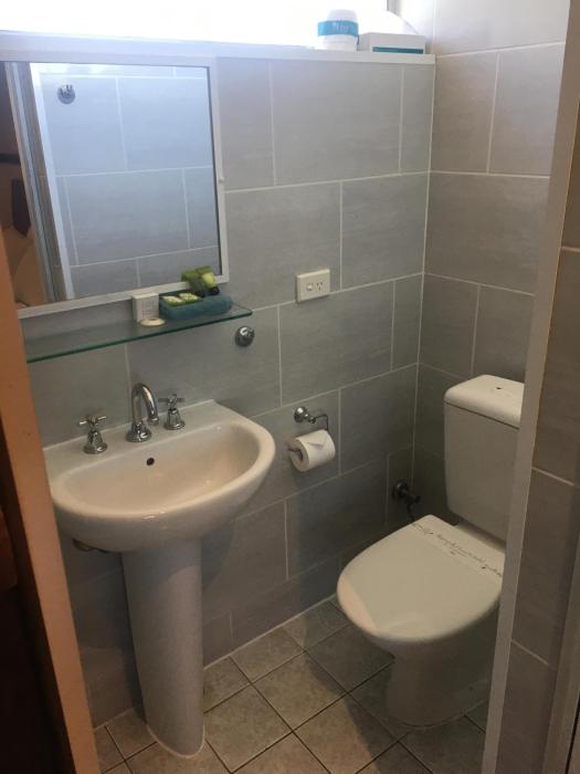 across country motel and serviced apartments