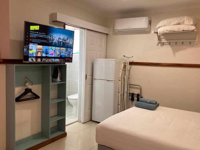 across country motel and serviced apartments