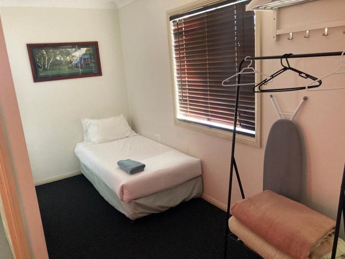 across country motel and serviced apartments