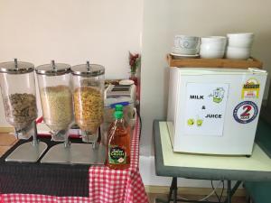 across country motel and serviced apartments