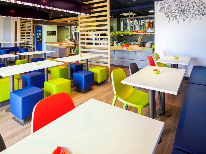 ibis budget saint martin de crau porte de camargue