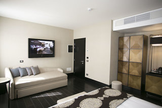 The Venice Times,Near St. Mary Of The Friars,5 star