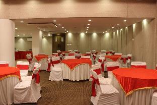 Capital O 23134 Hotel Radiant Star,Lalkothi,3 star