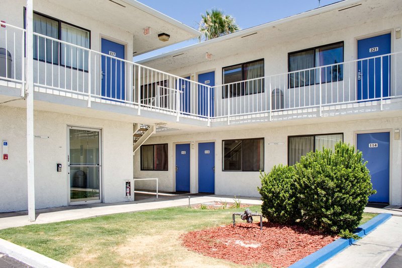 motel 6 bakersfield south