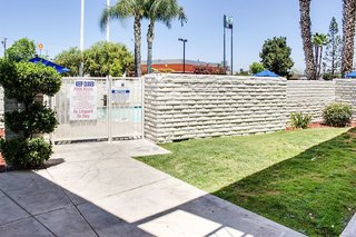motel 6 bakersfield south