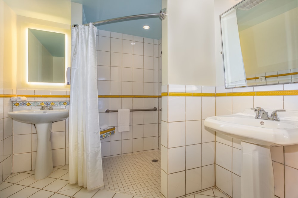 nyah key west adults only