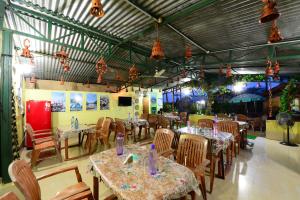sandpebbles bhitarkanika jungle resorts