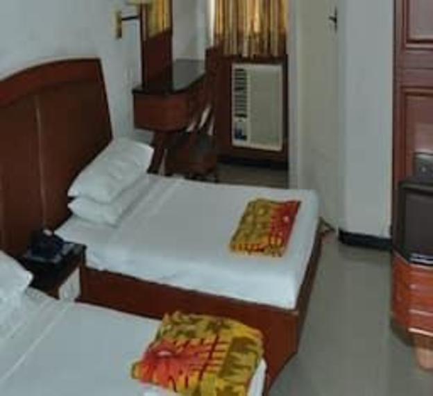aarathi hotels