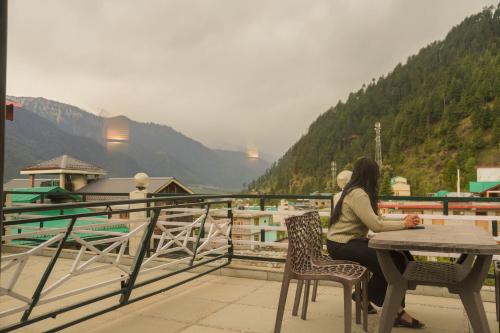 ride at hill nihal hotel and cottage