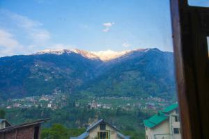 ride at hill nihal hotel and cottage