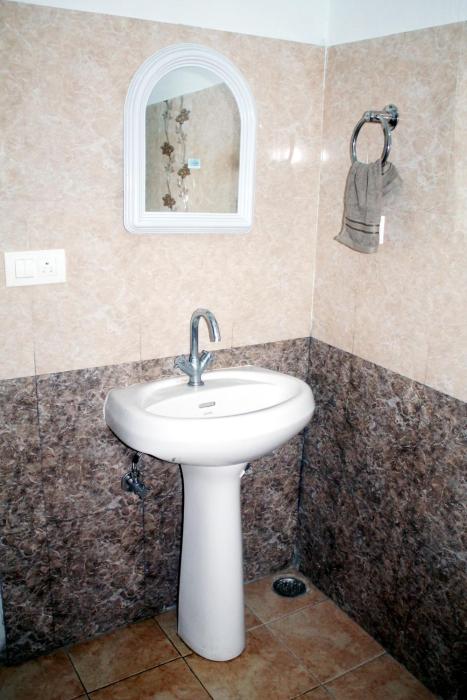 ride at hill nihal hotel and cottage