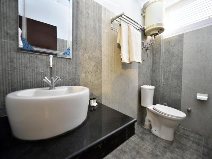 ride at hill nihal hotel and cottage