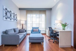 Cosmos 100 Executive,Near La Castellana National Theater,4 star