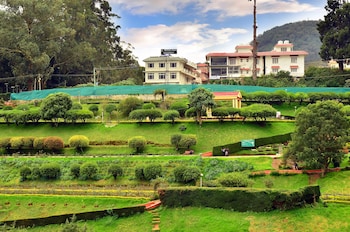al woodlands residency