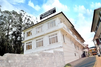 al woodlands residency