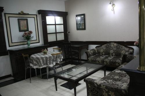 hotel amar inn by quadis lajpat nagar