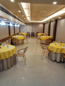 Hotel Amar Inn- Lajpat Nagar Central Market,Lajpat Nagar>>Delhi,4 star