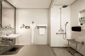 wyndham garden manama