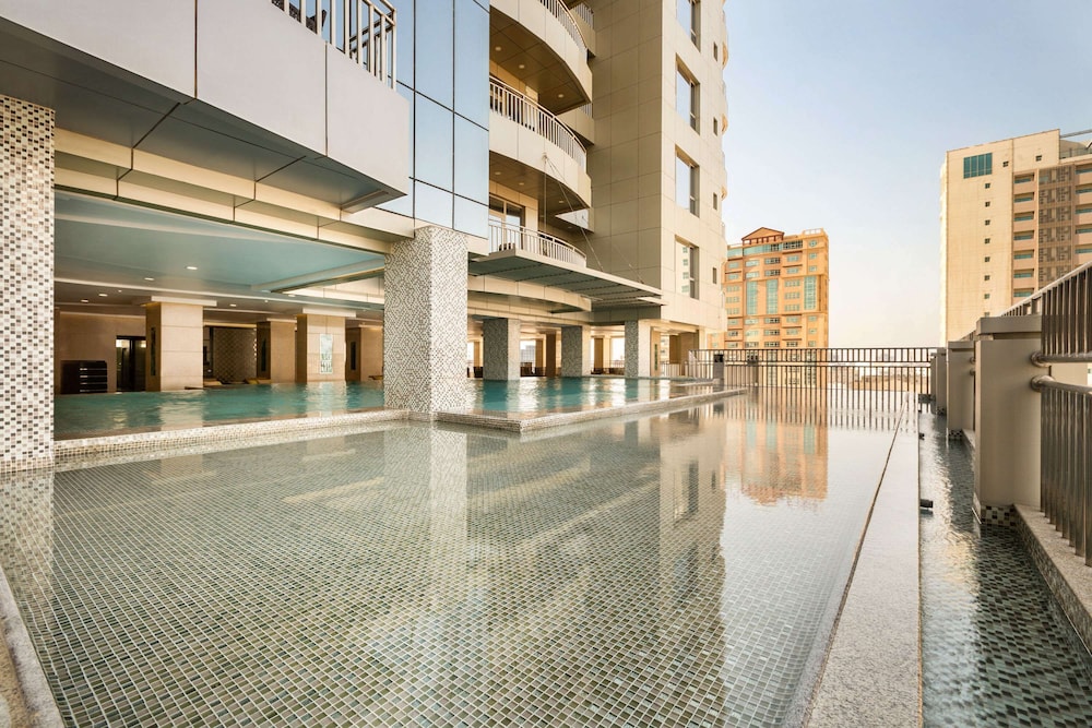 wyndham garden manama