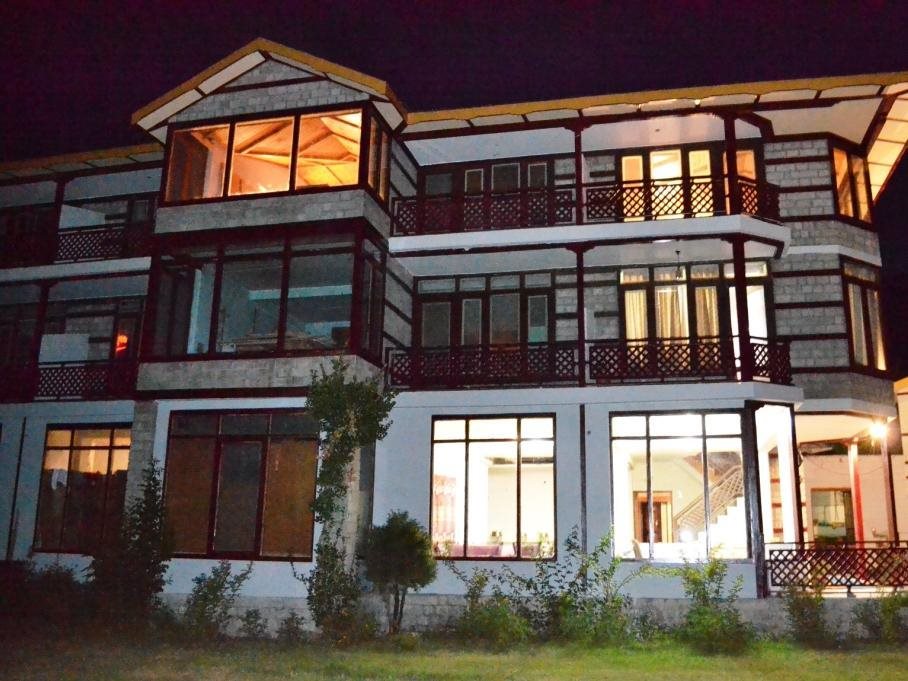 woodrock hotel manali