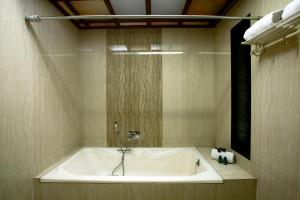 hotel surya prakash chembur