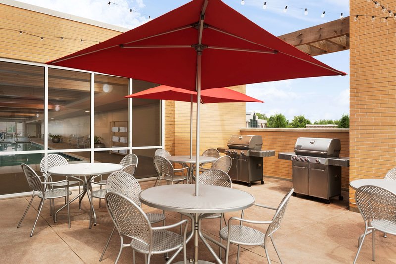 home2 suites by hilton milwaukee brookfield