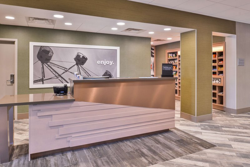 hampton inn and suites altoona des moines