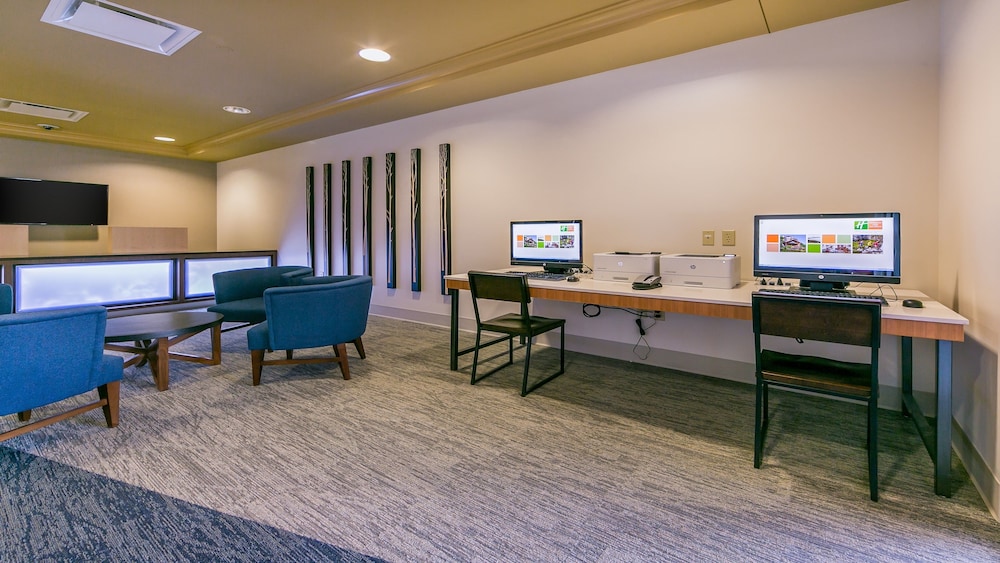 holiday inn express gatlinburg downtown by ihg