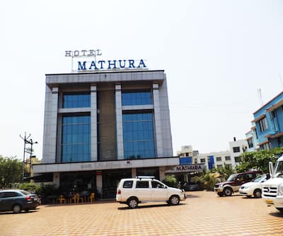 Hotel Mathura Inn,Near Sai Baba Temple,3 star
