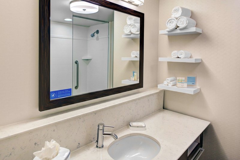 hampton inn and suites by hilton atlanta perimeter dunwoody