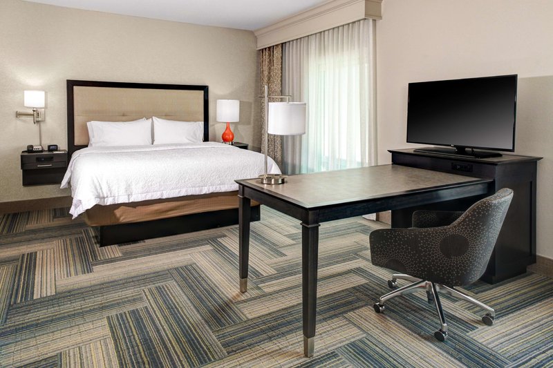 hampton inn and suites by hilton atlanta perimeter dunwoody