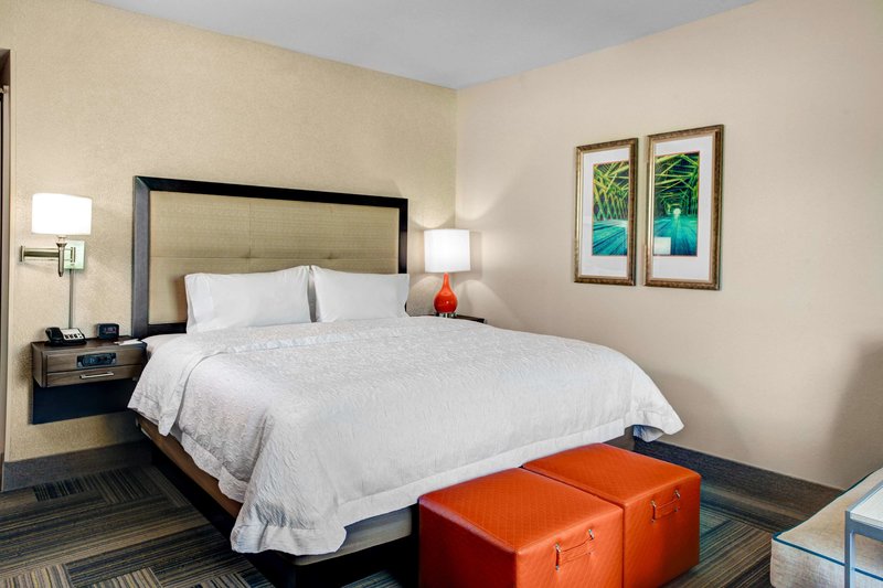 hampton inn and suites by hilton atlanta perimeter dunwoody