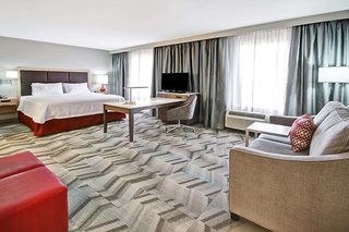 Hampton Inn & Suites By Hilton Medicine Hat,Redcliff>>Medicine Hat,3 star